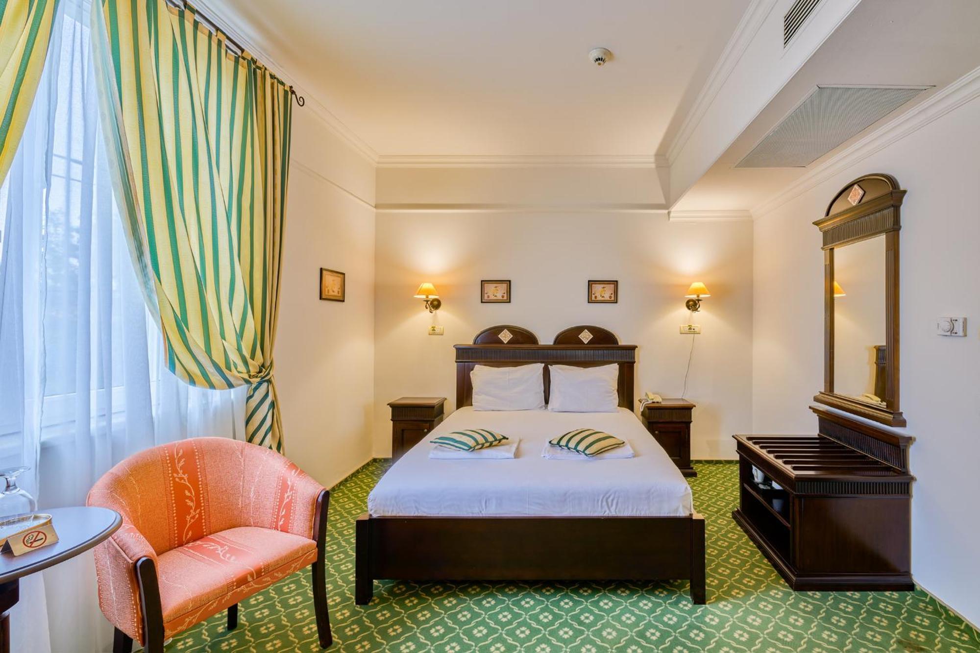 Hotel Classico 티미쇼아라 외부 사진