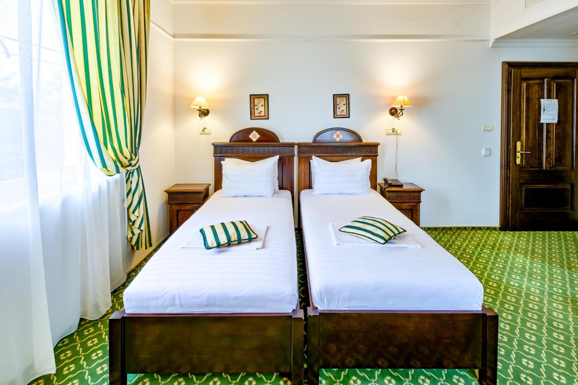Hotel Classico 티미쇼아라 외부 사진