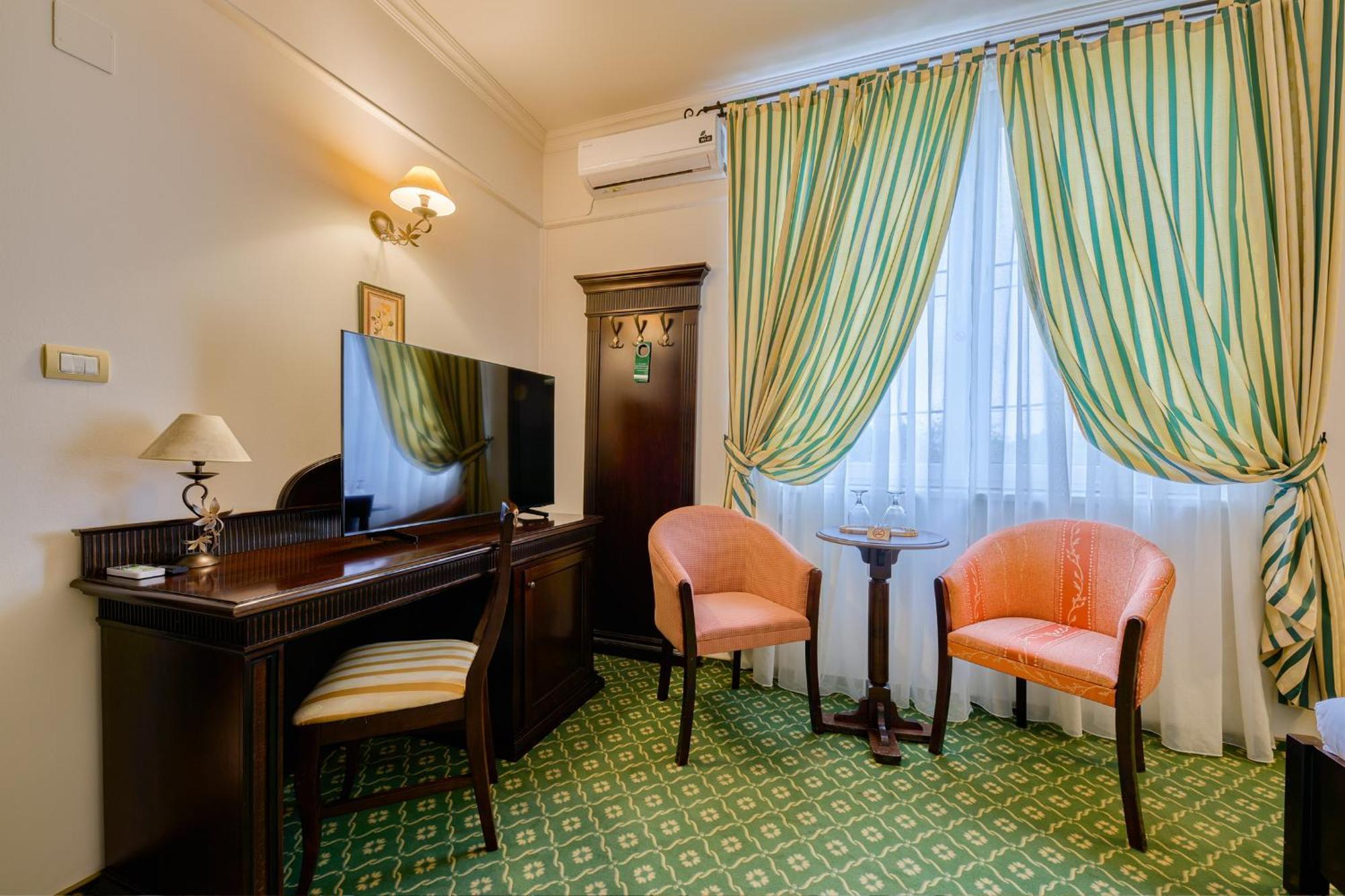 Hotel Classico 티미쇼아라 외부 사진