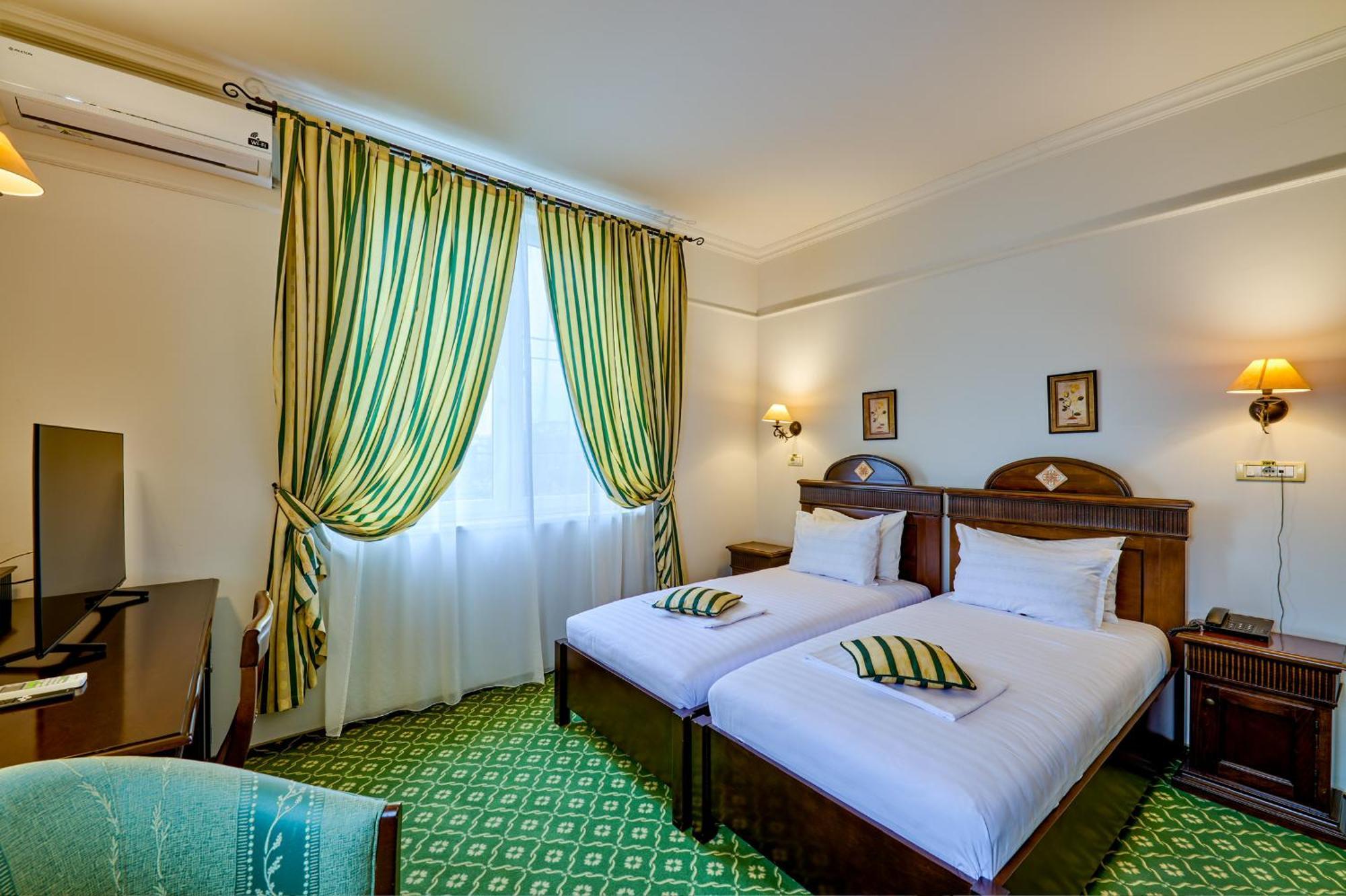 Hotel Classico 티미쇼아라 외부 사진