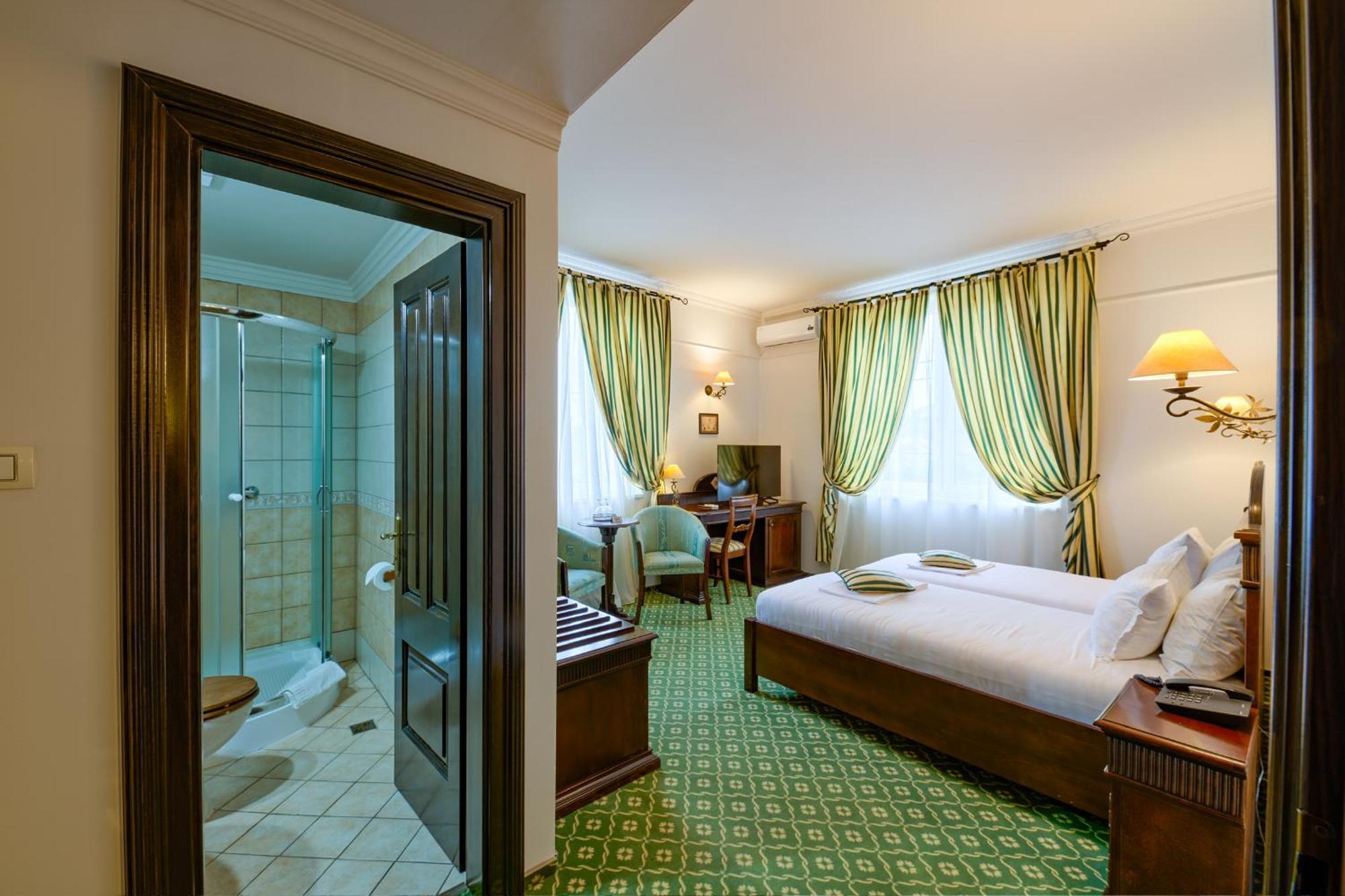 Hotel Classico 티미쇼아라 외부 사진