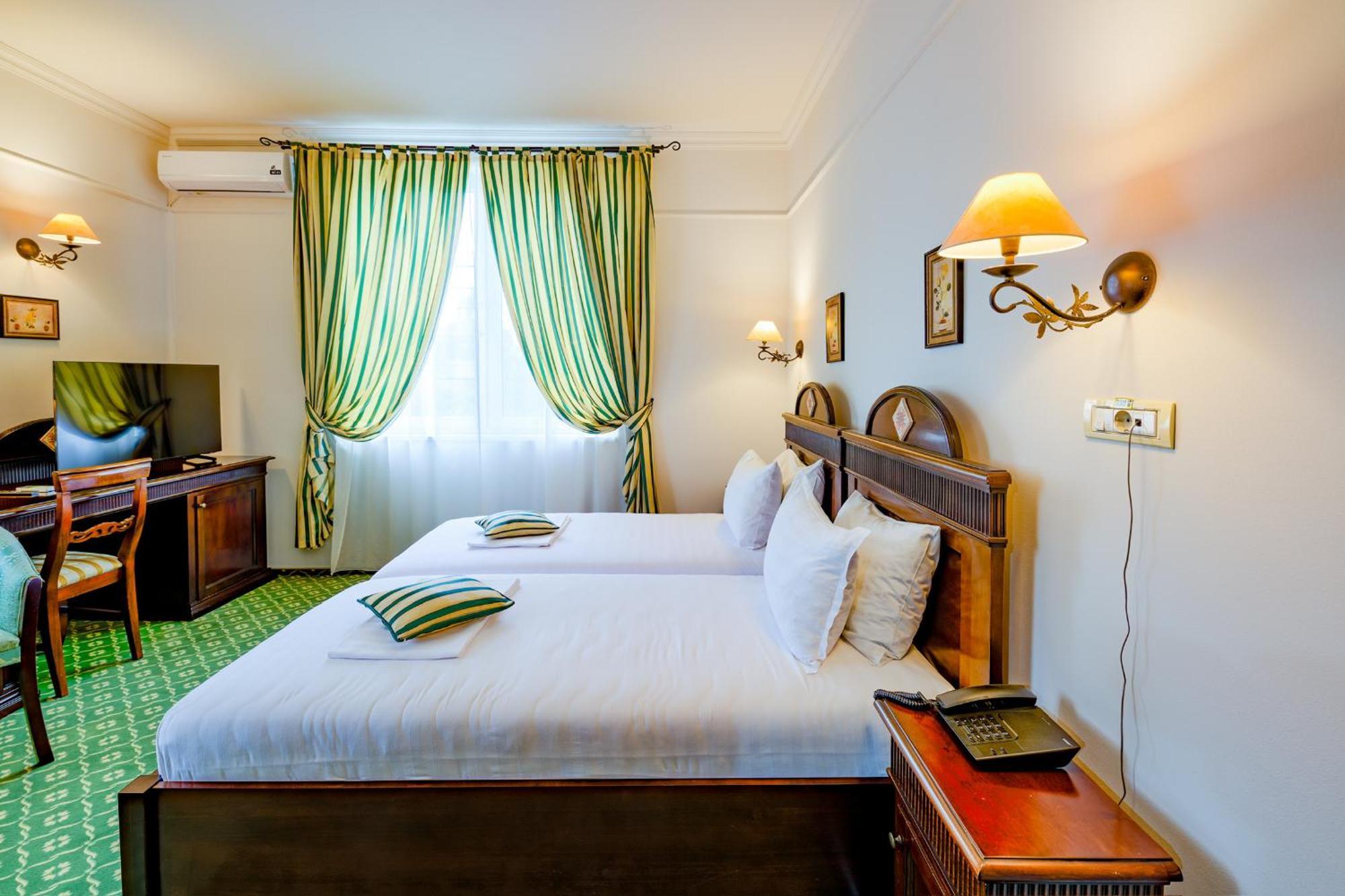Hotel Classico 티미쇼아라 외부 사진
