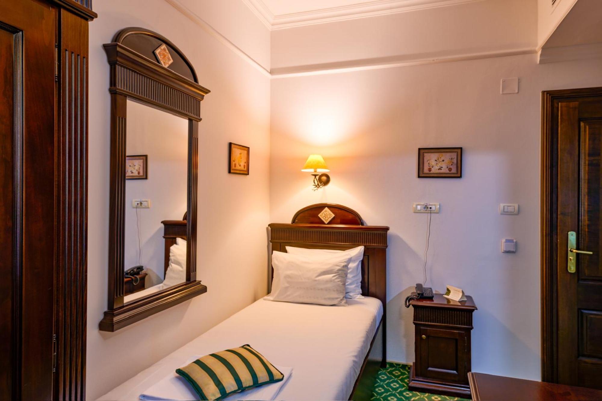 Hotel Classico 티미쇼아라 외부 사진