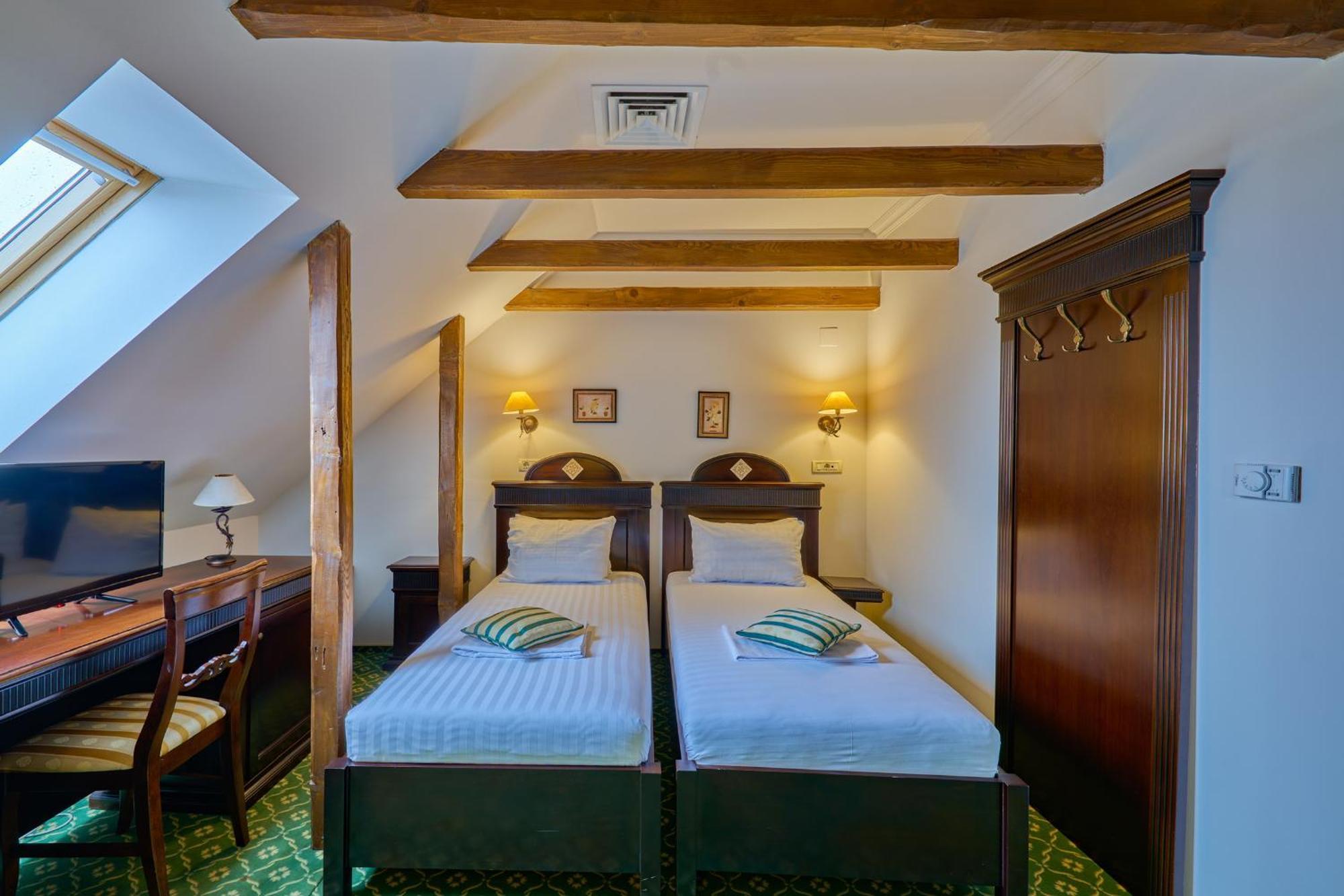 Hotel Classico 티미쇼아라 외부 사진
