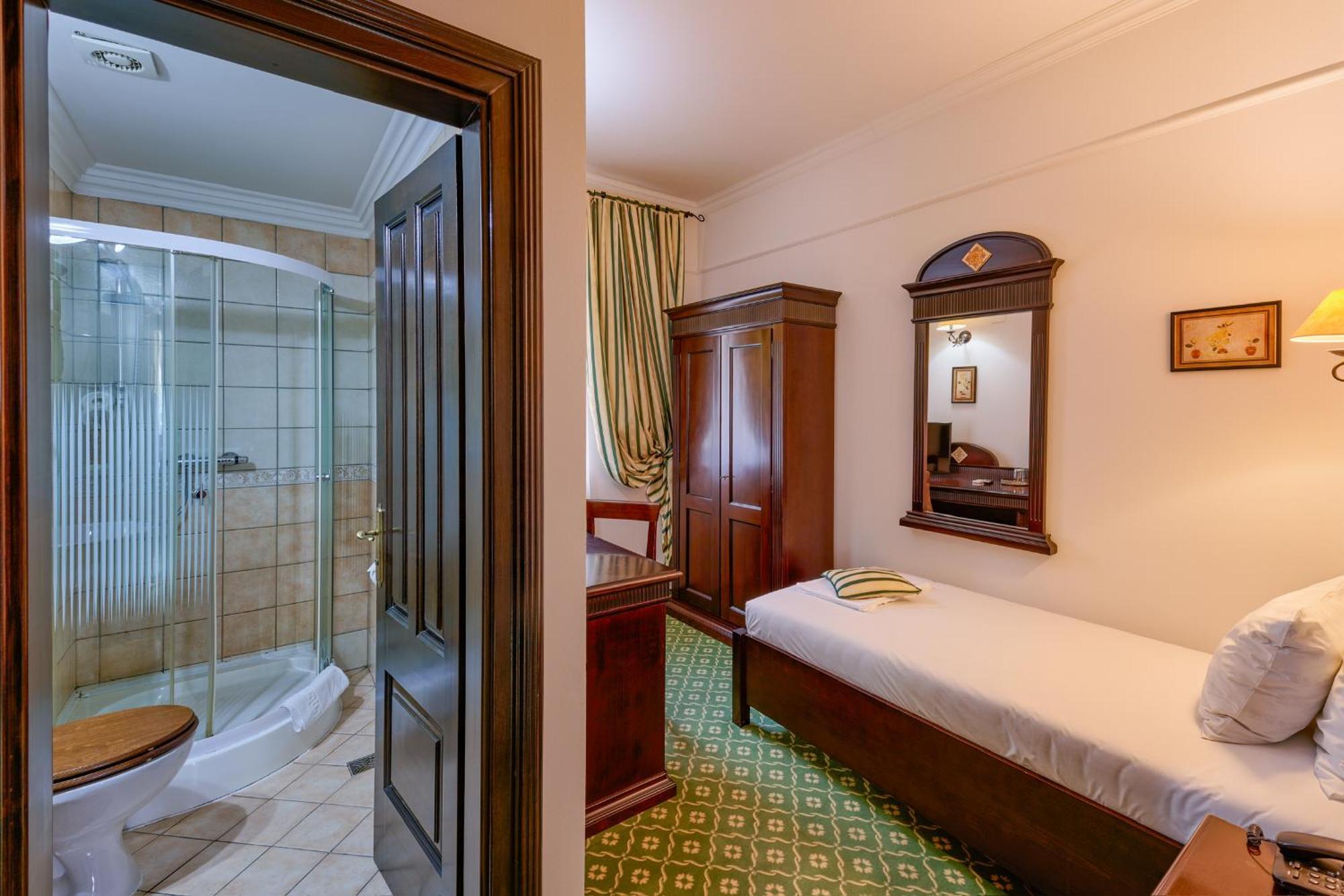 Hotel Classico 티미쇼아라 외부 사진