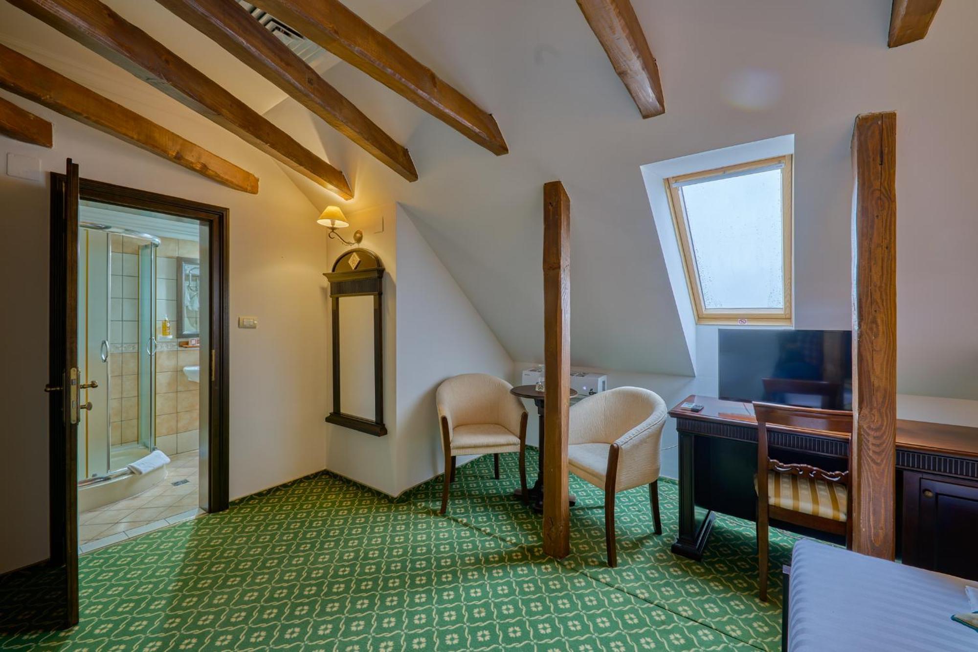 Hotel Classico 티미쇼아라 외부 사진